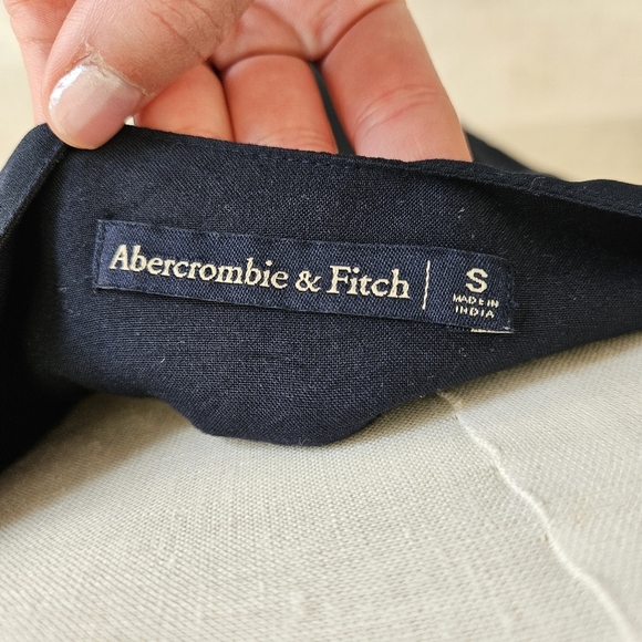 Abercrombie & Fitch Navy Lace Cami - Picture 3 of 3